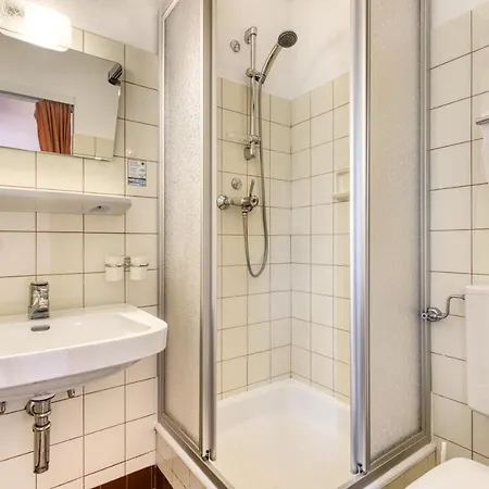Haus Tinabella - Ferienhaus In Direkter Liftnahe Silvretta Montafon * Schruns
